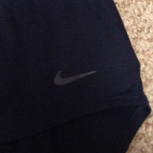 Nike tank top - Picture 3 of 3